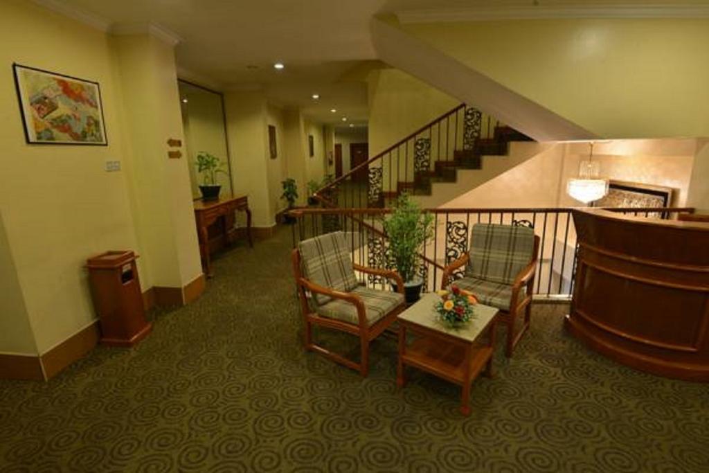 Grand Palace Hotel Yangon Ngoại thất bức ảnh
