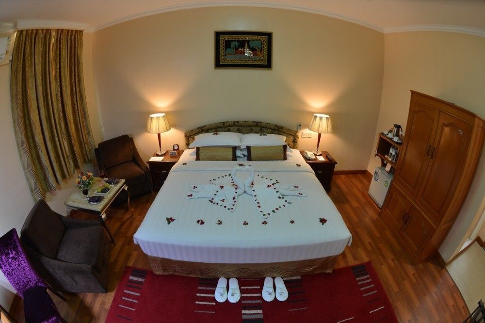 Grand Palace Hotel Yangon Ngoại thất bức ảnh