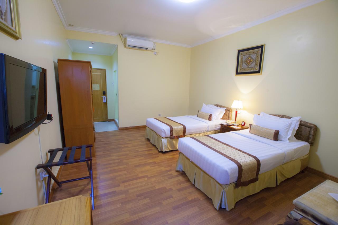 Grand Palace Hotel Yangon Ngoại thất bức ảnh