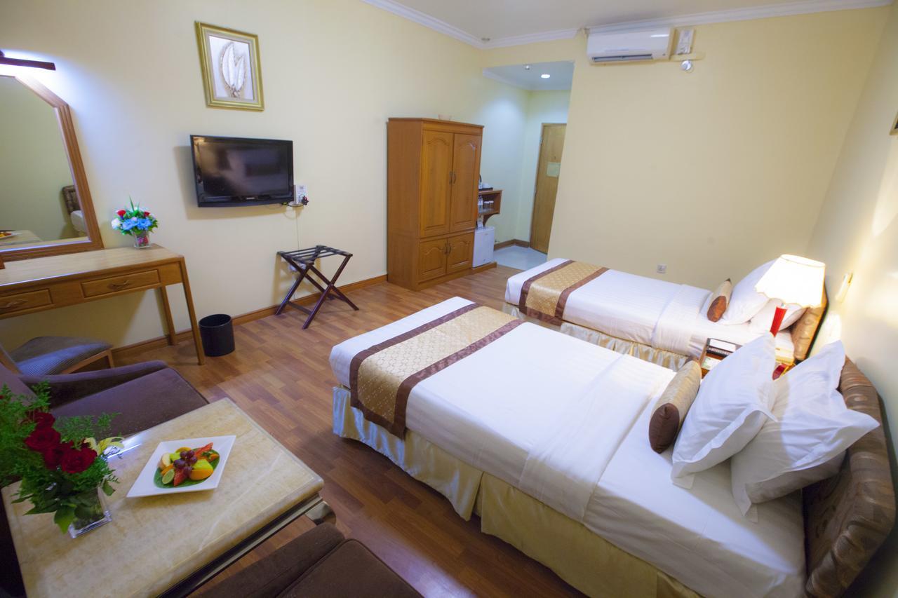 Grand Palace Hotel Yangon Ngoại thất bức ảnh